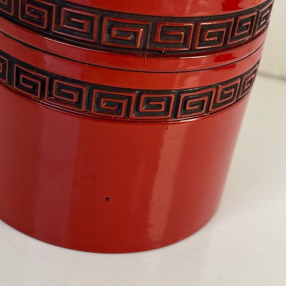 Vintage Chinese Cinnabar Lacquer Tea Caddy Jar with Spoon Red Carved Lid - Picture 9 of 15